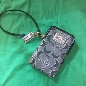 Authentic Coach Heart Poppy Wristlet
